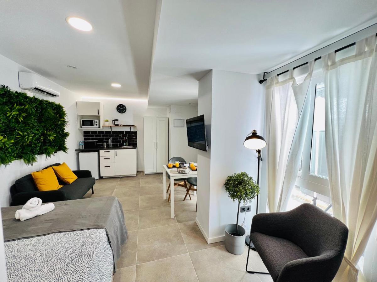 Cool Lofts Alameda Valencia Hotel Bagian luar foto
