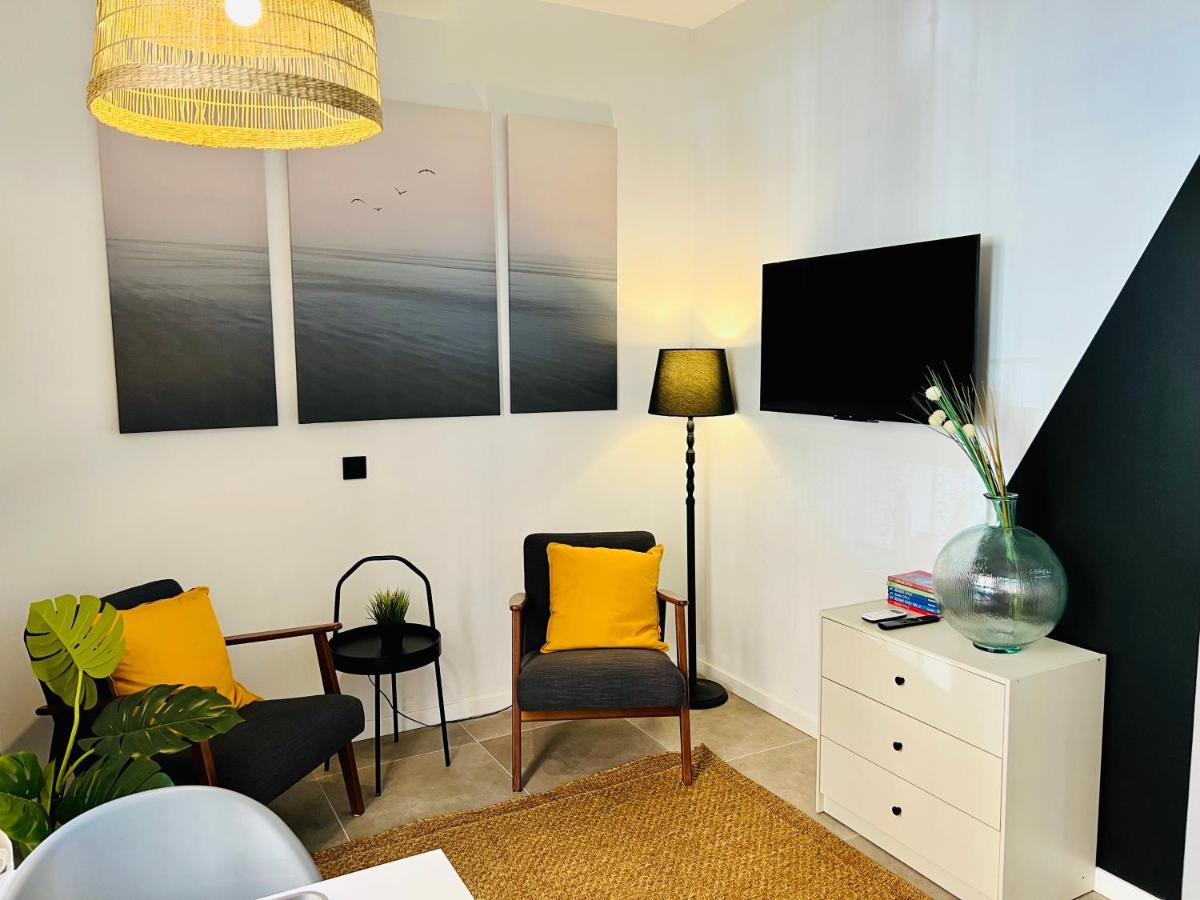 Cool Lofts Alameda Valencia Hotel Bagian luar foto