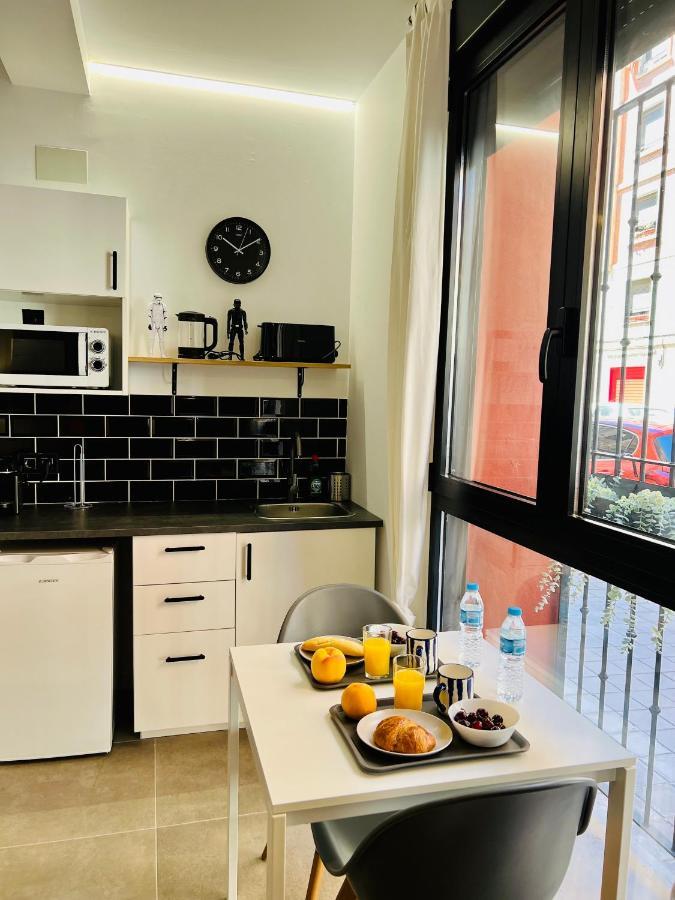 Cool Lofts Alameda Valencia Hotel Bagian luar foto